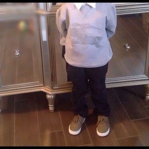 Authentic 2 piece sweater and pant Burberry fit!